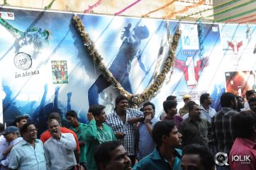 1 Nenokkadine Hungama at RTC Cross Roads